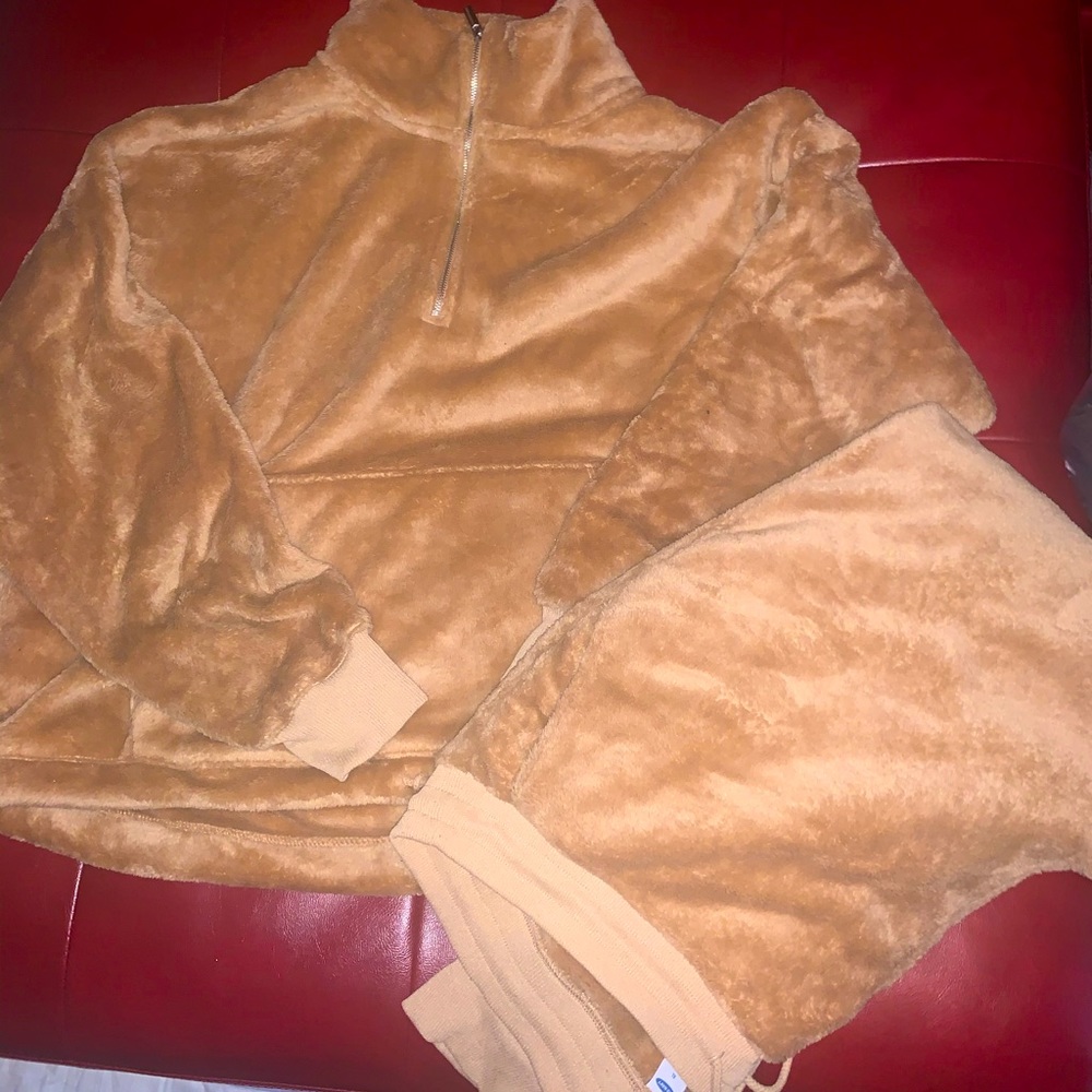 Sherpa Half Zip Sweatsuit